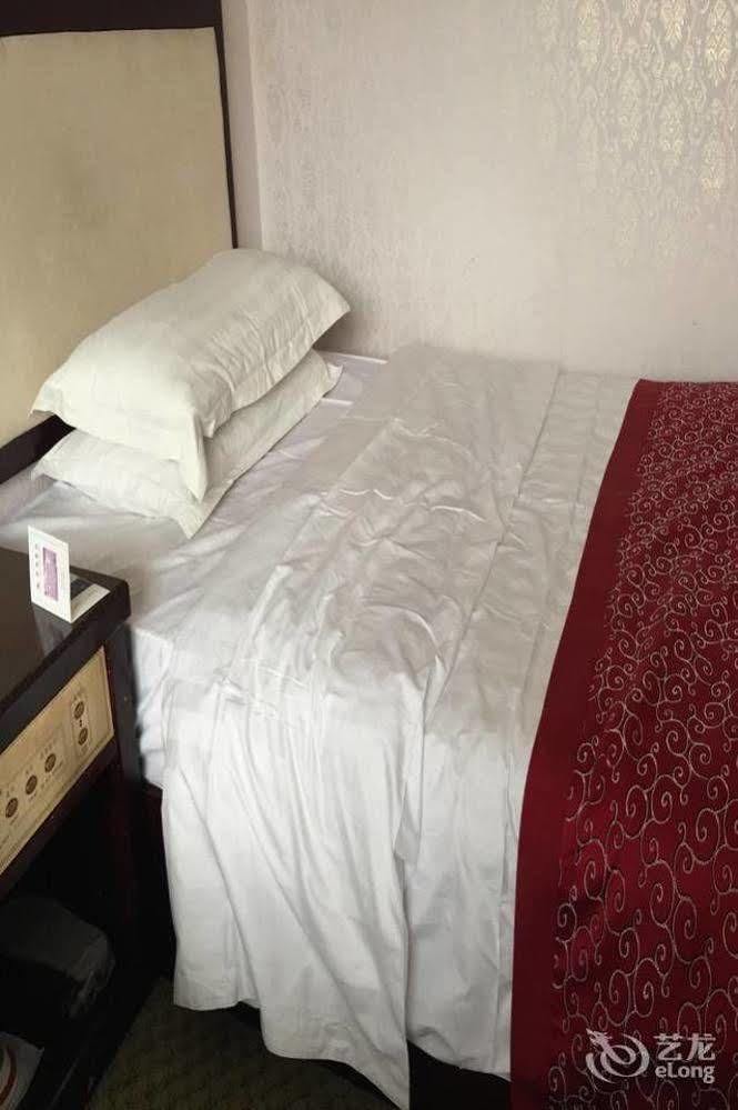 Landmark Hotel Kunming Eksteriør billede