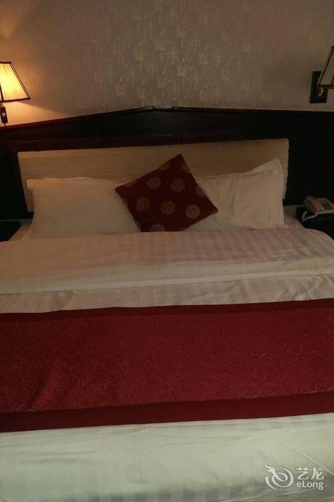 Landmark Hotel Kunming Eksteriør billede