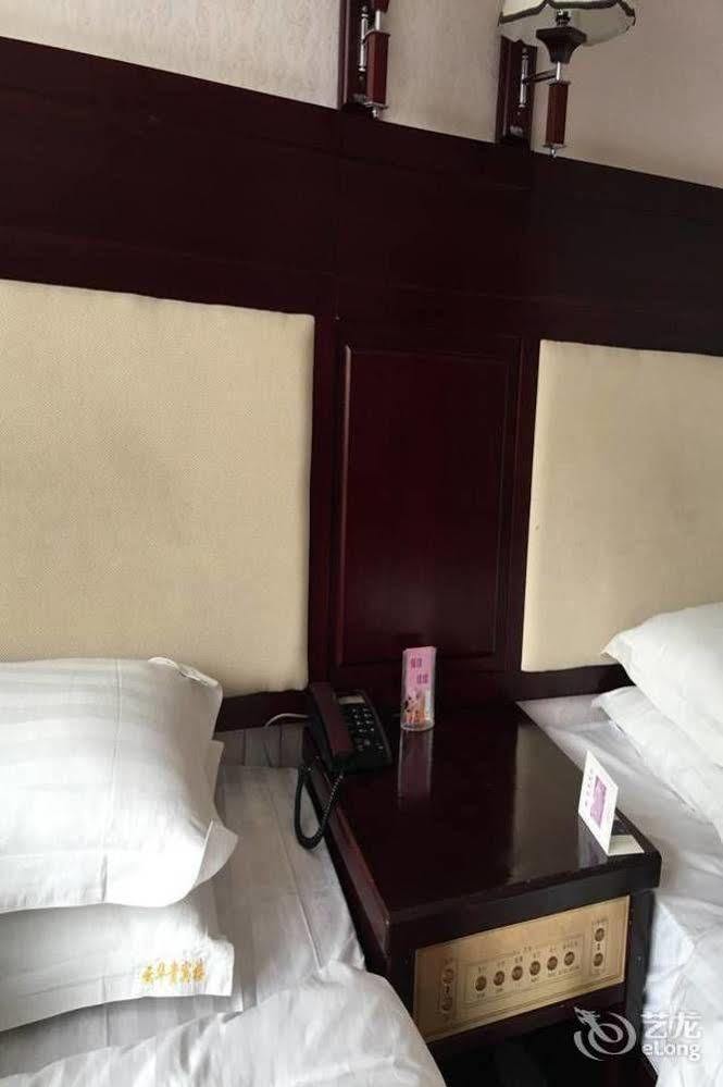 Landmark Hotel Kunming Eksteriør billede